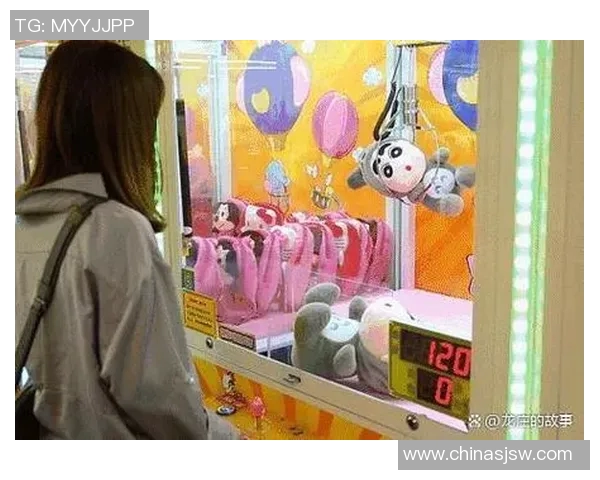 足球明星挑战抓娃娃技巧大比拼精彩视频合集让你乐不停