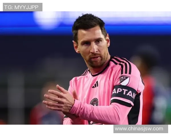 足球明星魅力四射帅气瞬间尽显风采的精彩照片集锦